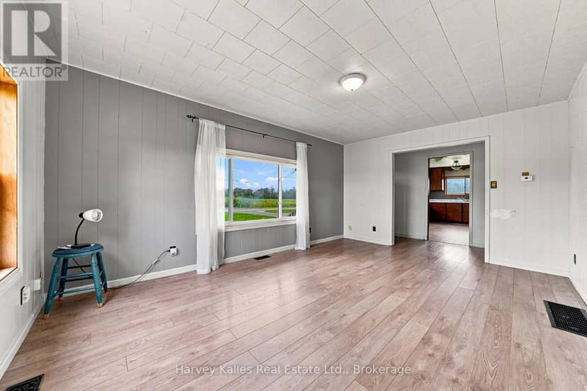 147 Caughey Road — photo 6 of 37