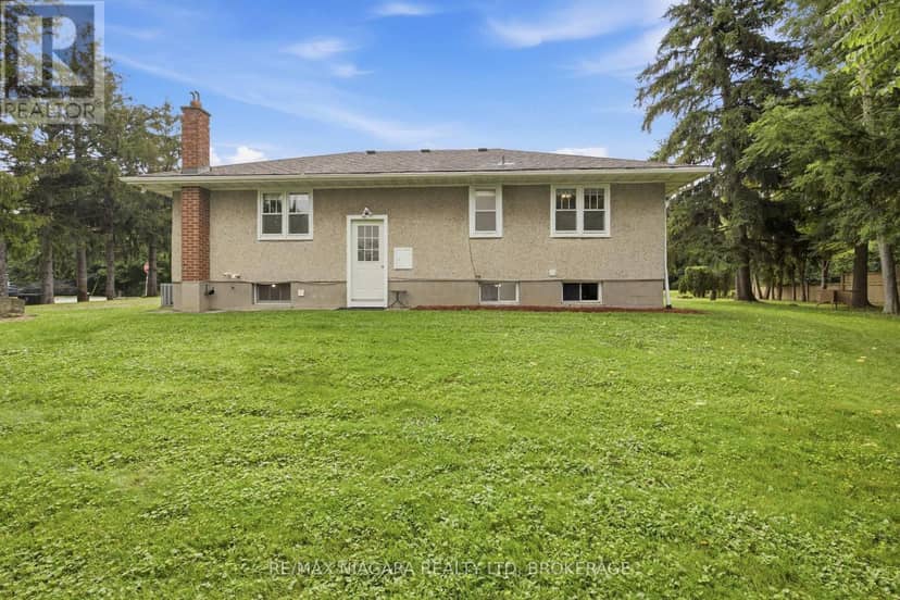557 Mississagua Street — photo 8 of 40