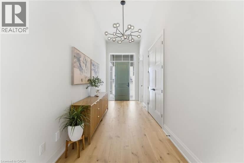 15 OAKLEY Drive — photo 3 of 38