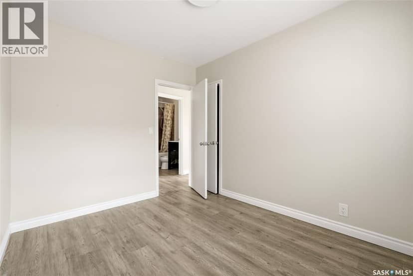 455 Froom CRESCENT — photo 13 of 24