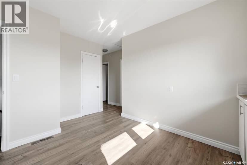 455 Froom CRESCENT — photo 9 of 24