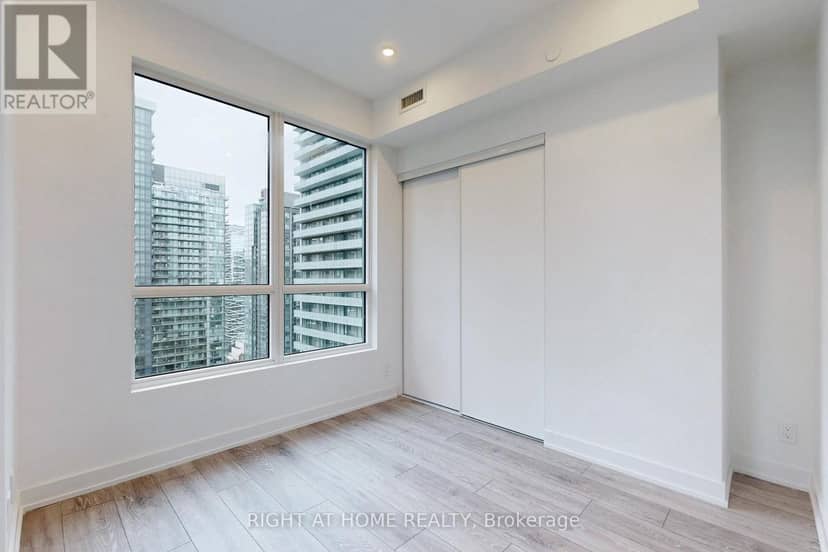 3302 - 108 Peter Street — photo 9 of 20