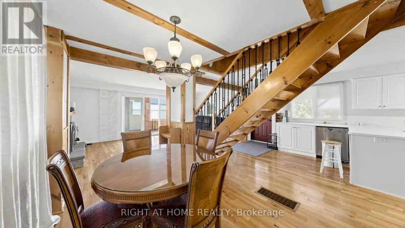 36 Shirlea Boulevard — photo 20 of 40