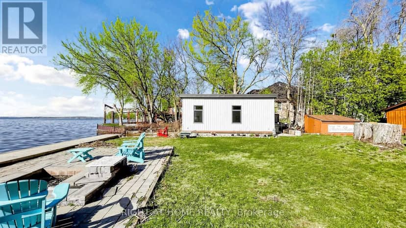 36 Shirlea Boulevard — photo 9 of 40