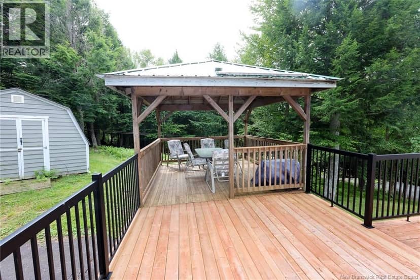 211 Jackson Road — photo 10 of 40