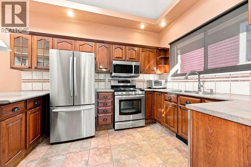 223 MANITOBA STREET, New Westminster, photo 2