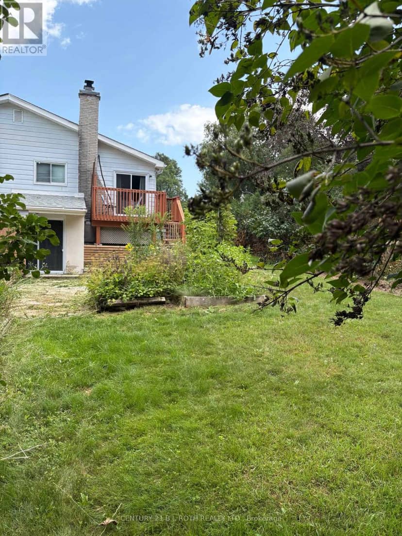 33 Beaumaur Drive — photo 4 of 27