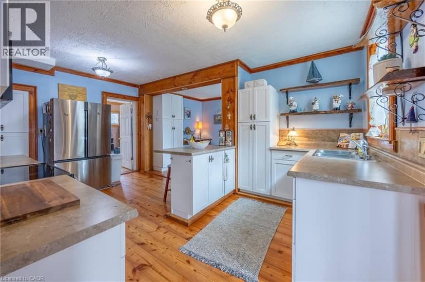 2 MILNE Street — photo 9 of 40