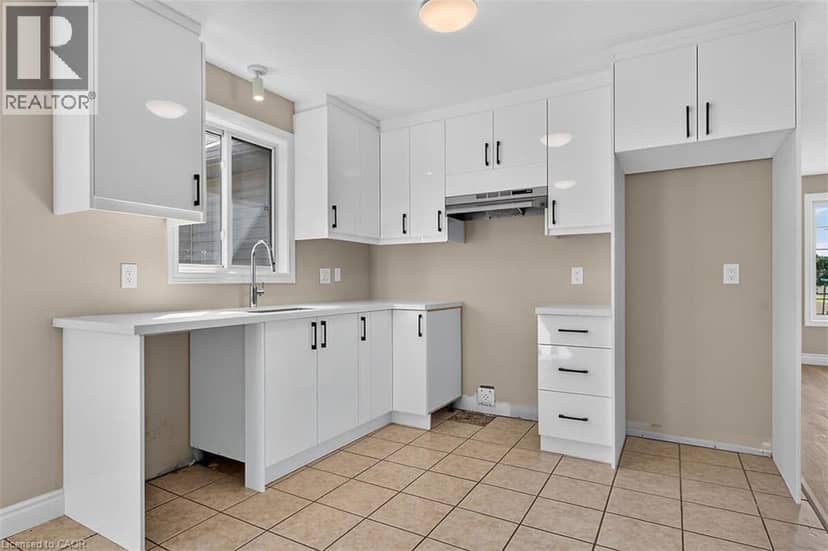 83 MARION Street — photo 14 of 38
