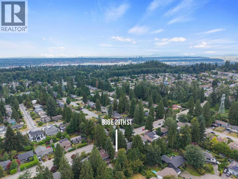 886 E 29TH STREET, North Vancouver