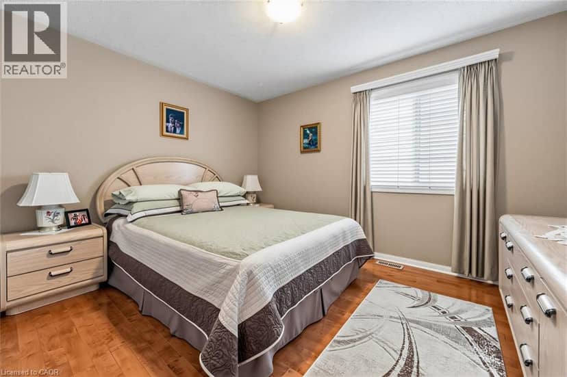 1098 HEPBURN Road — photo 21 of 40