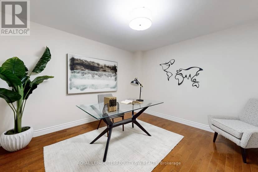 8 Chalmers Court — photo 15 of 36
