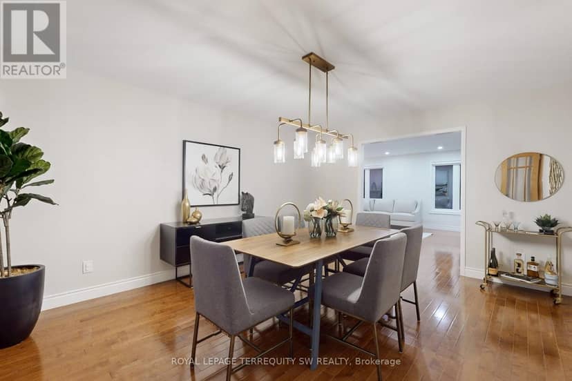 8 Chalmers Court, Brampton, photo 6