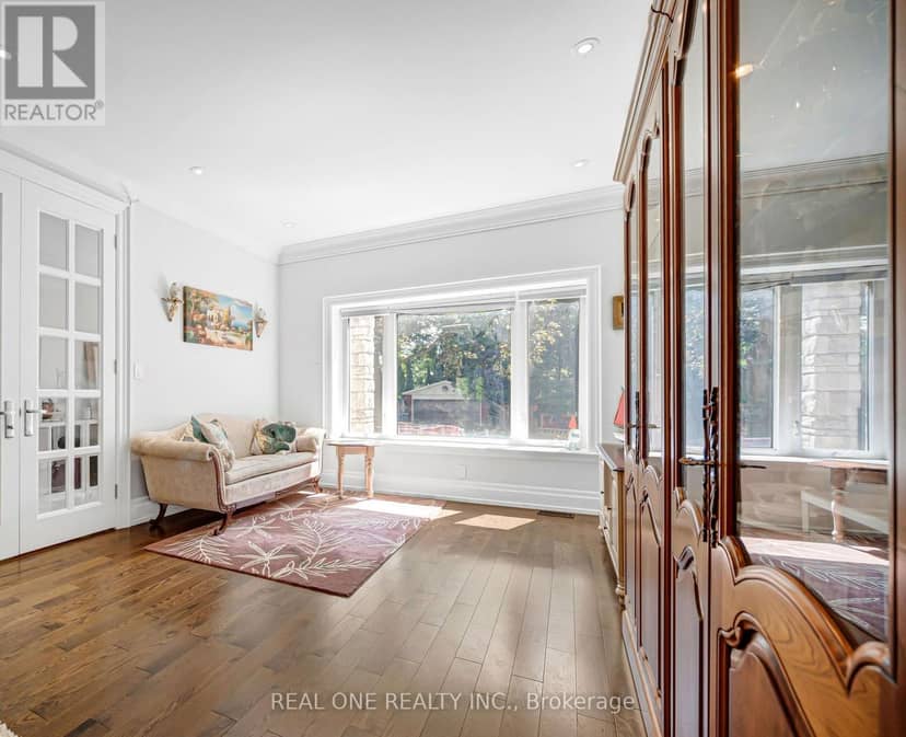 100 Ridelle Avenue — photo 11 of 40