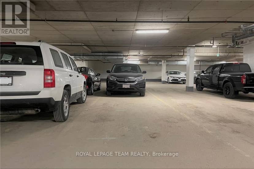 215 - 2785 Baseline Road — photo 26 of 28