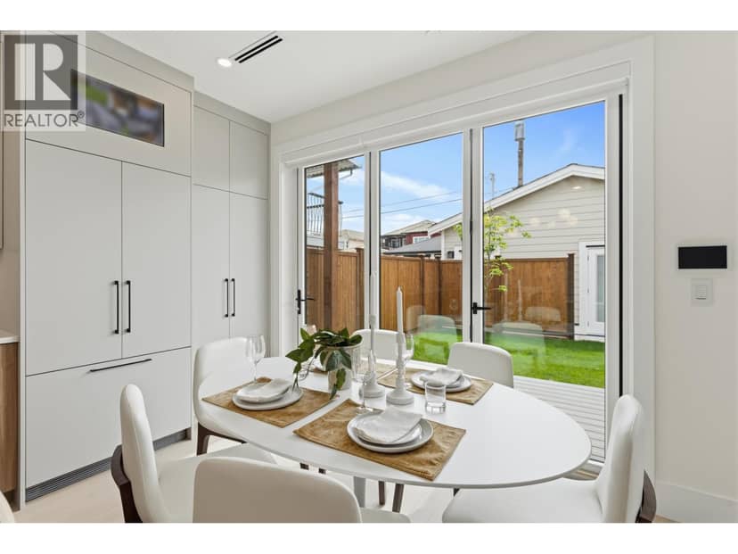 2 2258 NAPIER STREET, Vancouver, photo 7