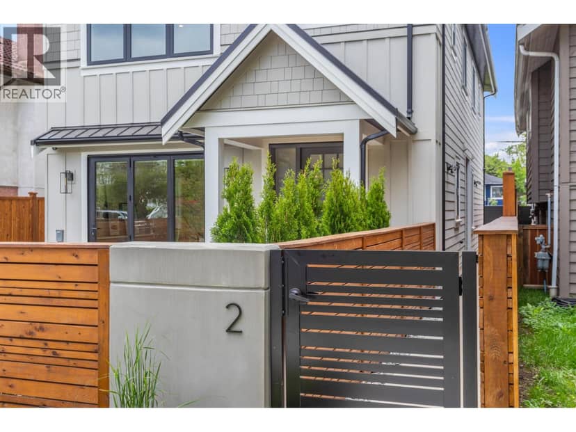 2 2258 NAPIER STREET, Vancouver, photo 3