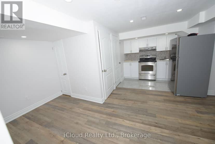 71 Tufton Crescent — photo 15 of 25