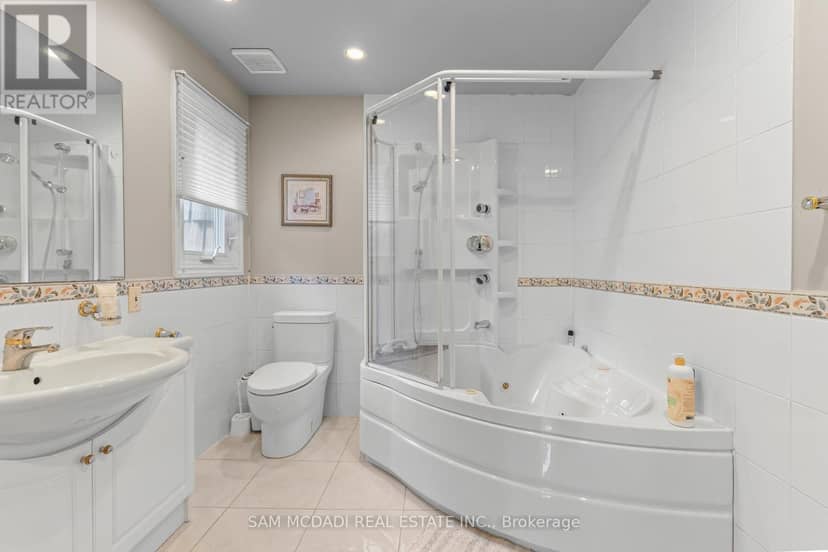 2145 Oneida Crescent — photo 19 of 40