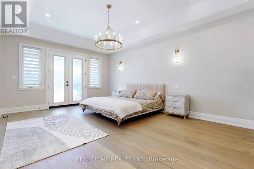 8 Knowles Crescent — photo 17 of 40