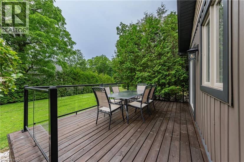 4905 MAPLEVIEW Crescent — photo 40 of 40