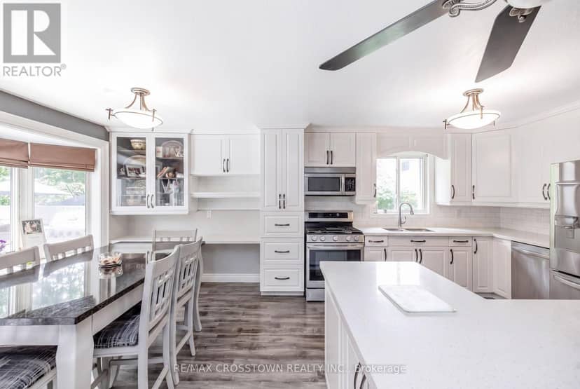 6 Ashdale Court — photo 21 of 40