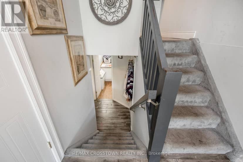 6 Ashdale Court — photo 30 of 40