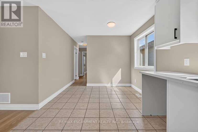 83 Marion Street — photo 16 of 37