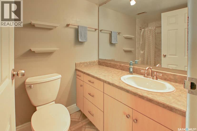 801 3520 Hillsdale STREET — photo 14 of 31