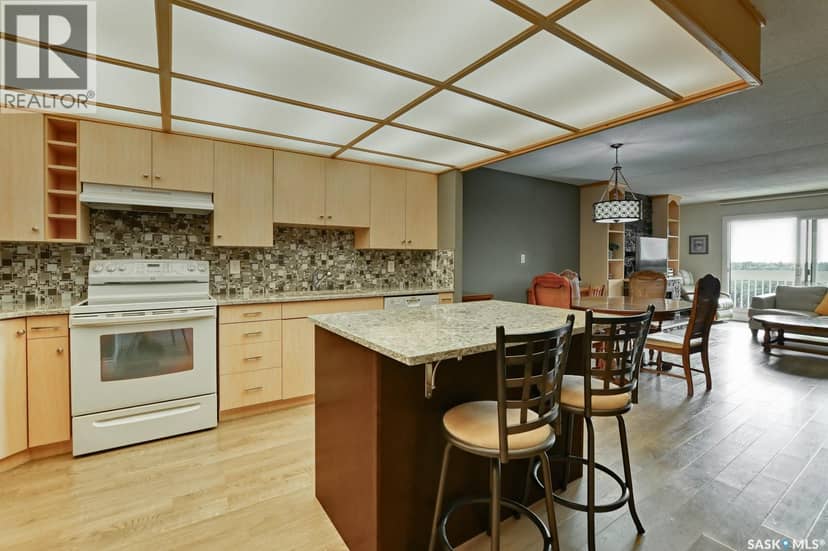 801 3520 Hillsdale STREET — photo 2 of 31