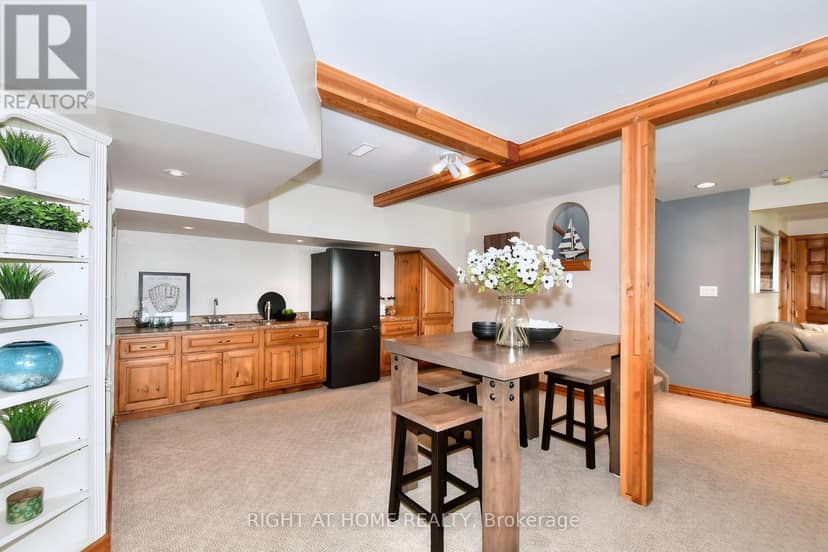 9 Lawson Court — photo 33 of 40