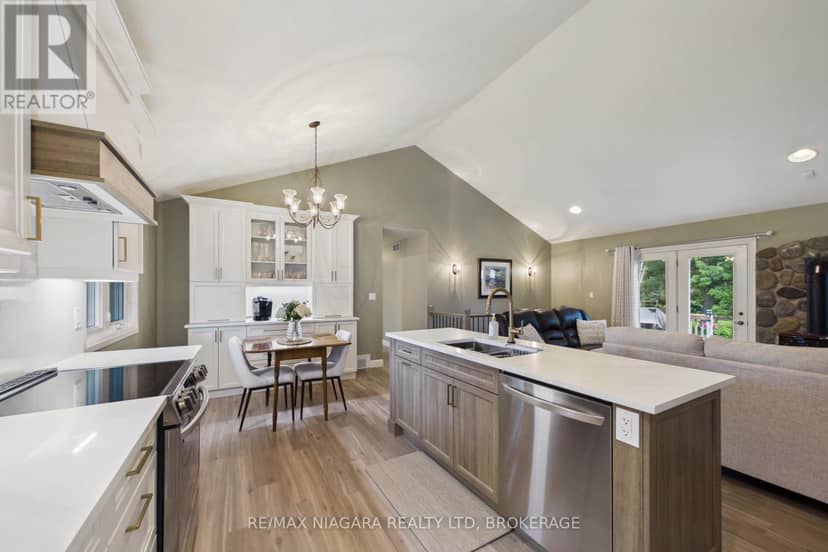 115 Pinewood Boulevard — photo 17 of 40