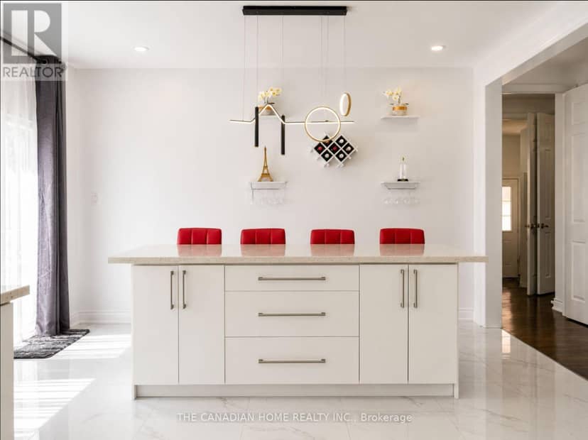 84 Royal West Drive — photo 11 of 40