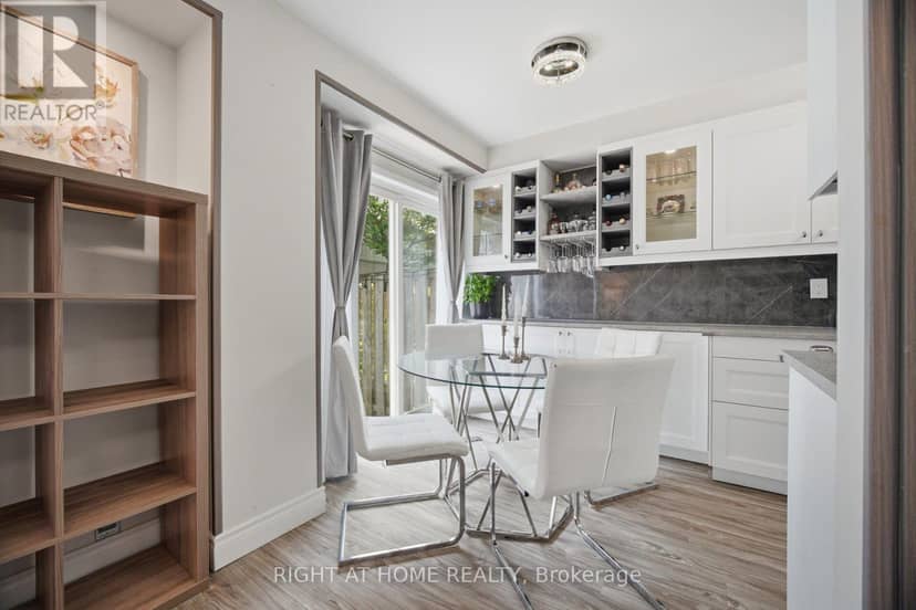 14 - 104 Frances Avenue — photo 11 of 39