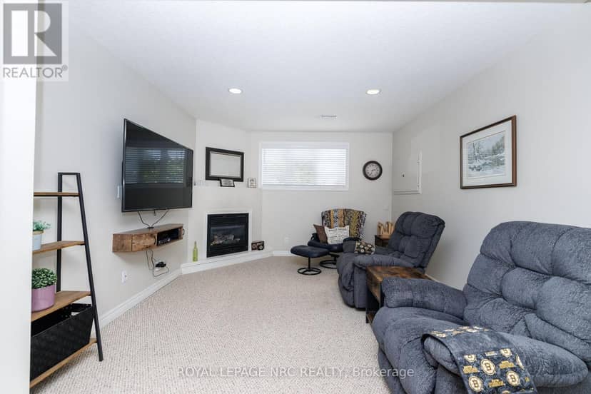 8093 Beaverton Boulevard — photo 20 of 40