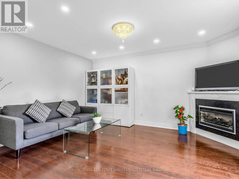43 Hendon Road, Markham, photo 7