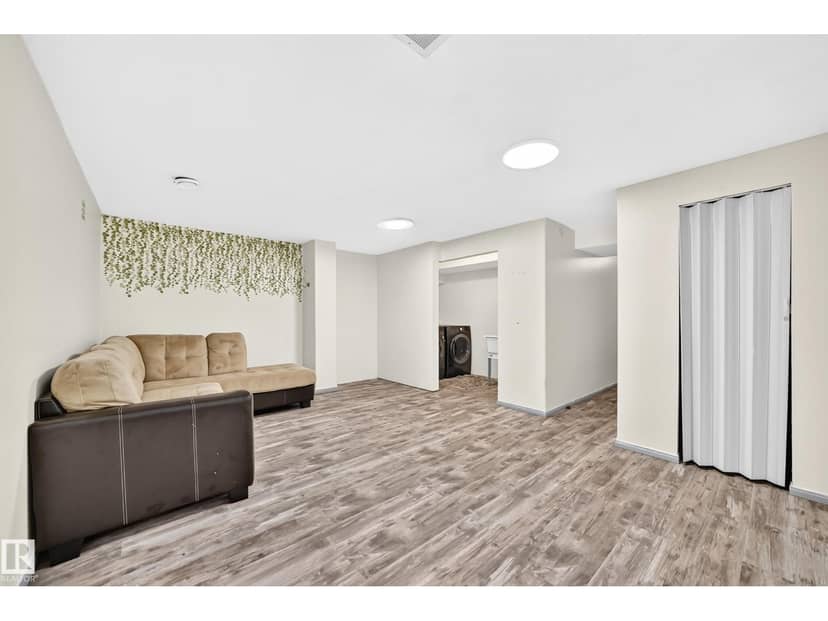 #30 300 Hooper Cr NW — photo 33 of 40