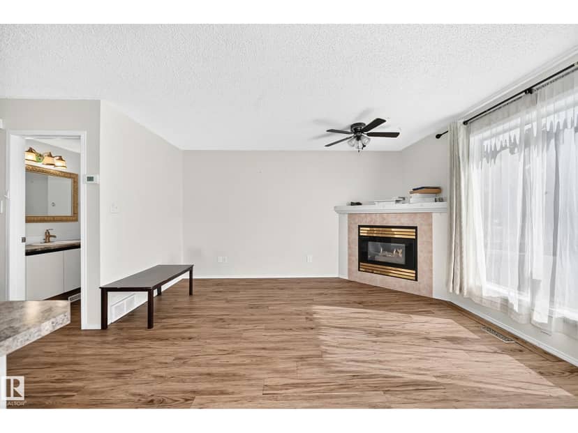 #30 300 Hooper Cr NW, Edmonton, photo 5