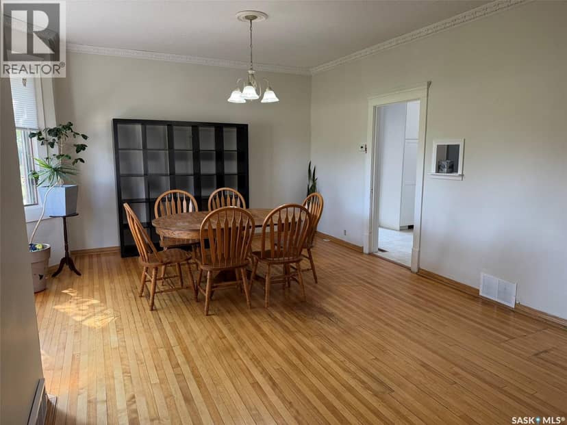 229 4th AVENUE E, Lafleche, photo 5