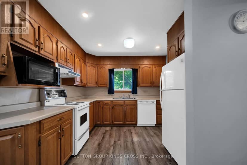 34 Hillcrest Avenue — photo 14 of 40