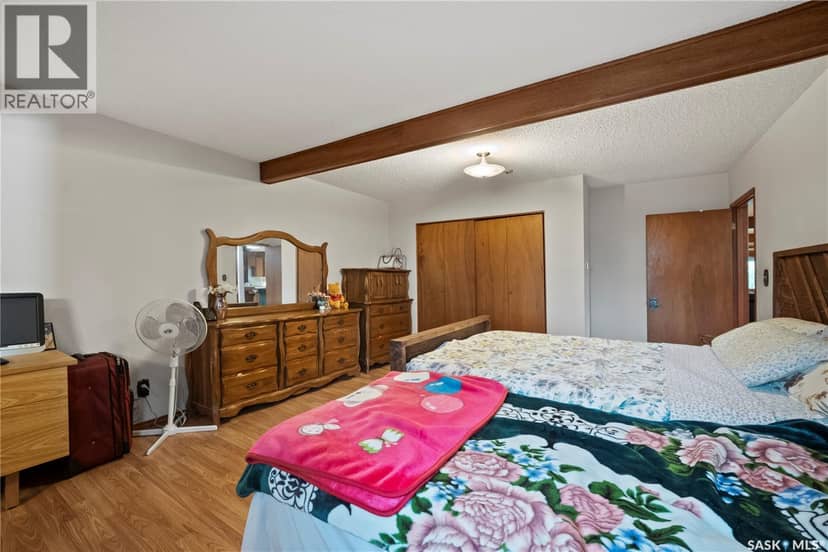 Sherwood Acreage — photo 21 of 40