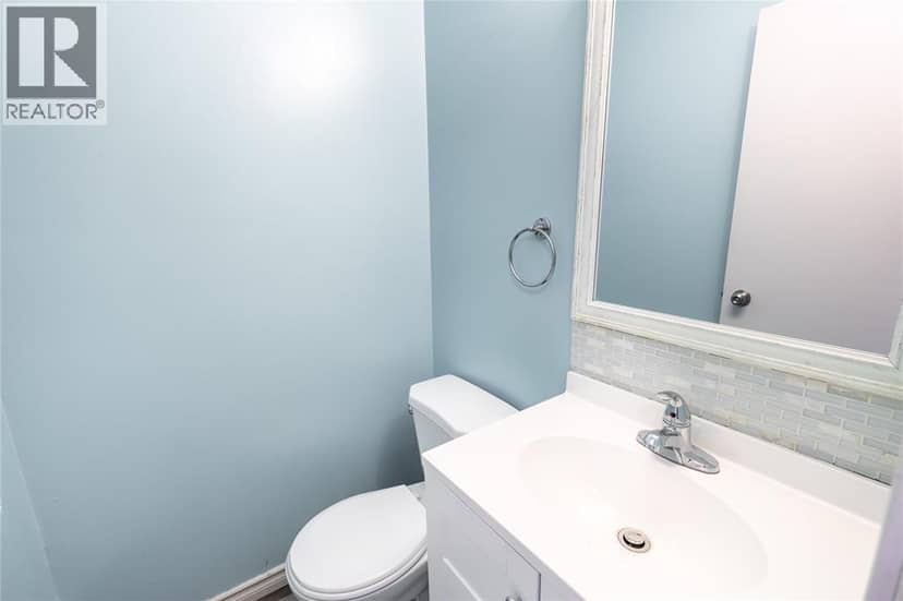 441 Cardiff Place — photo 13 of 34