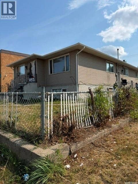 1627 22nd STREET W, Saskatoon