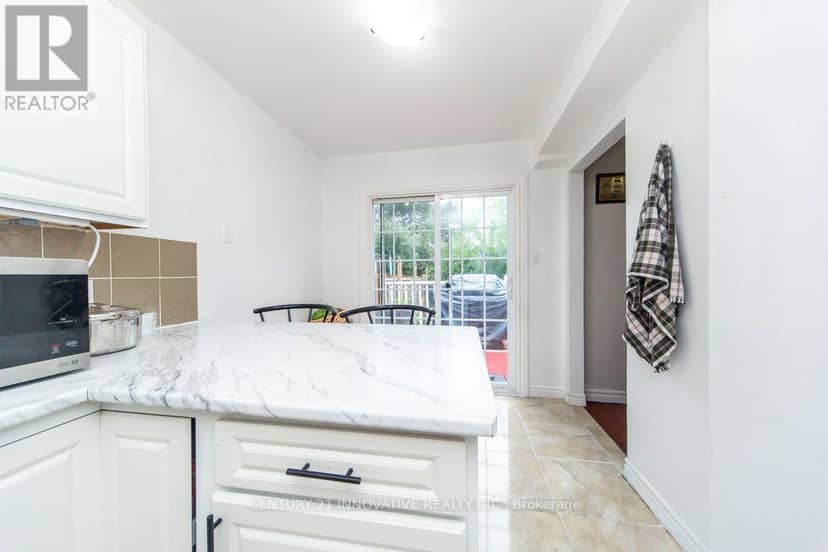 48 Dunthorne Court — photo 15 of 40