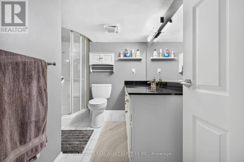 6998 Glengowan Crescent — photo 30 of 40