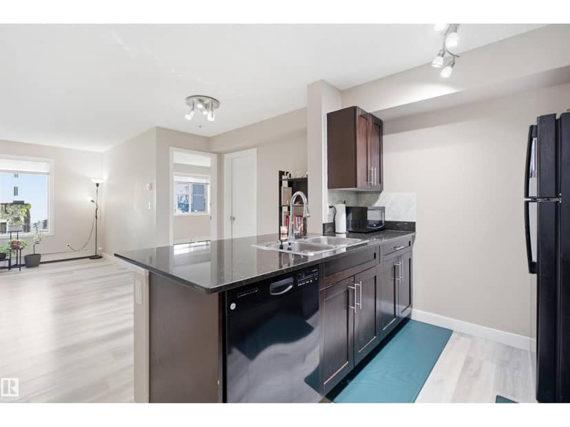 #212 12035 22 AV SW — photo 12 of 40