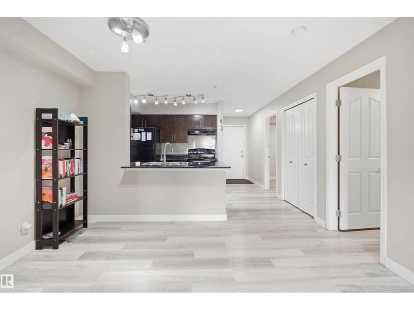 #212 12035 22 AV SW — photo 13 of 40