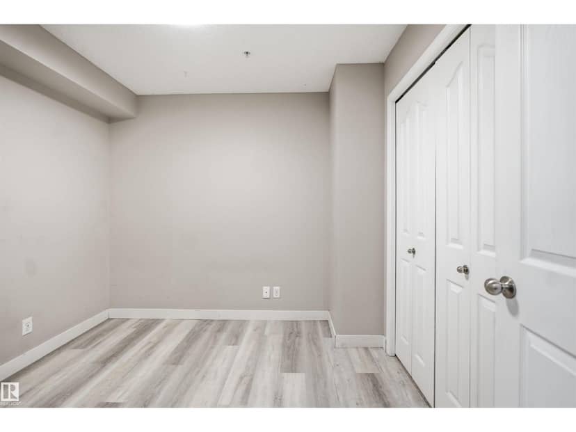 #212 12035 22 AV SW — photo 14 of 40