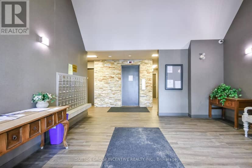 B05 - 126 Bell Farm Road, Barrie, photo 4