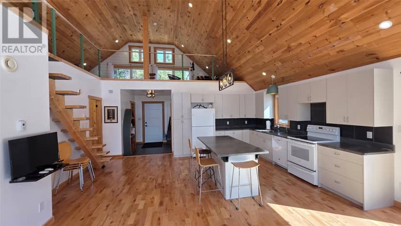 29 Paul's Lake Road — photo 17 of 40